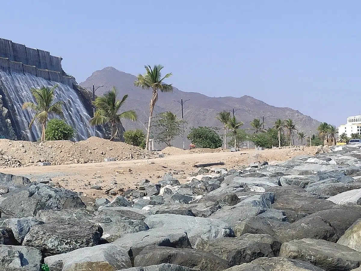 Khor Fakkan Waterfall Tour